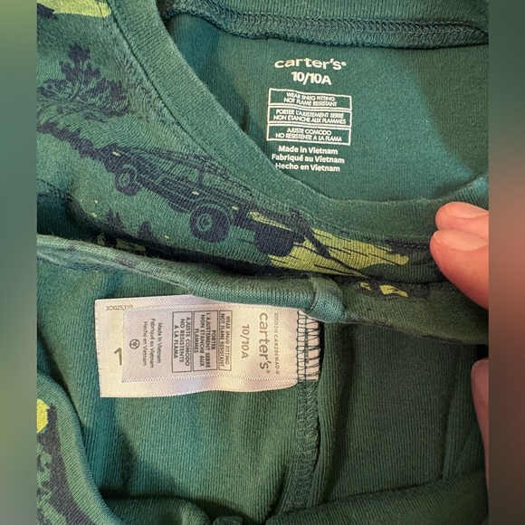 Bundle EUC Tops Button Down & Fleece; 2 GUC Pajamas Cars & Christmas/Santas - Picture 12 of 16